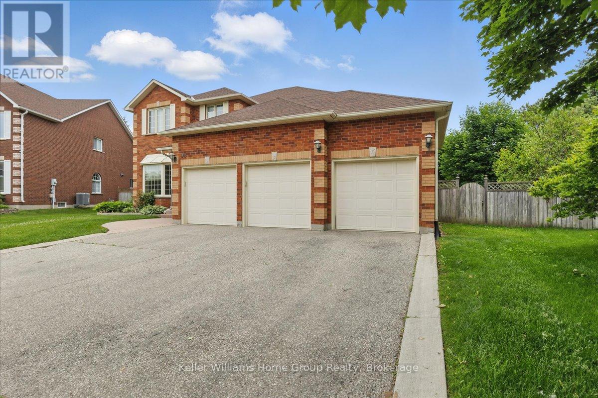98 HUME DRIVE