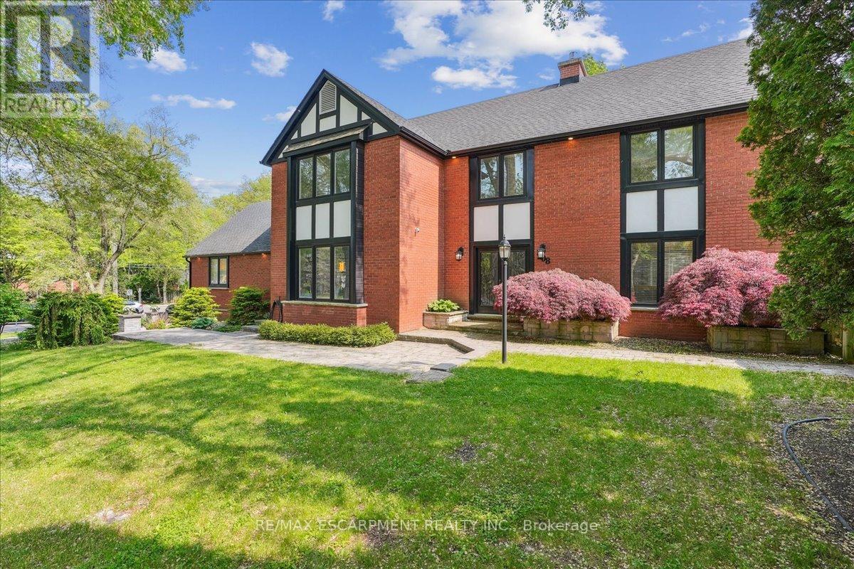 208 MOHAWK ROAD