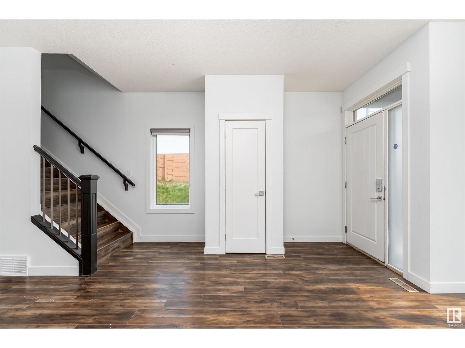 12432 125 ST NW