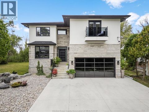 15 MAJOR BOULEVARD LaSalle ON N9J1C6