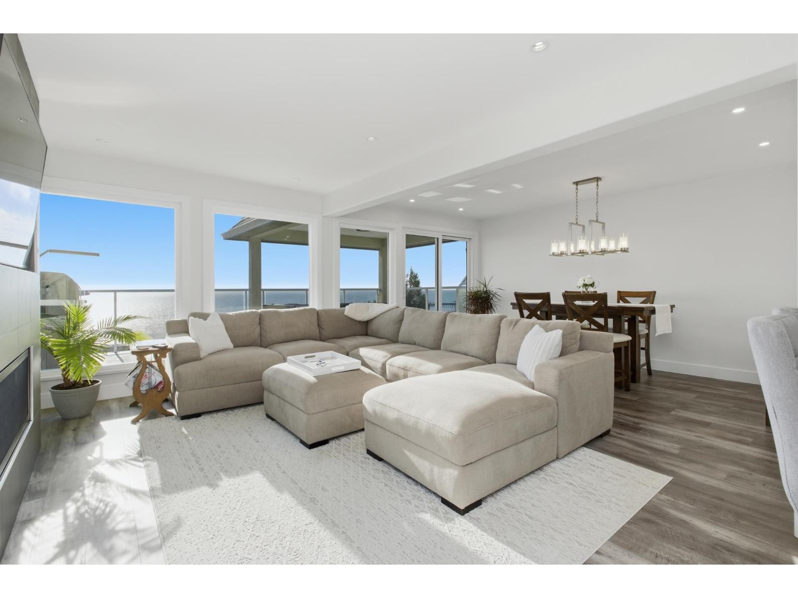 15373 VICTORIA AVENUE