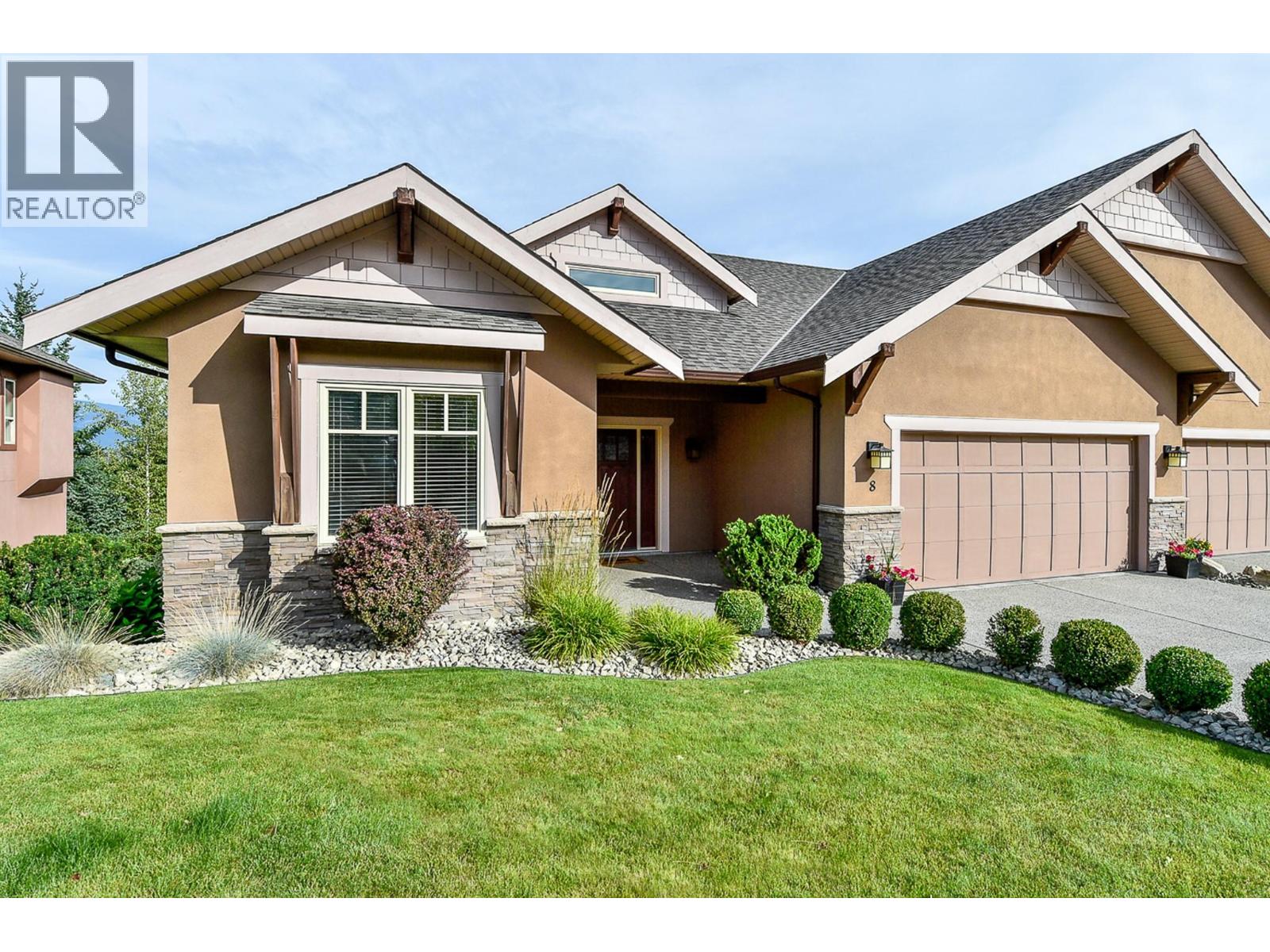 2450 Selkirk Drive Unit# 8