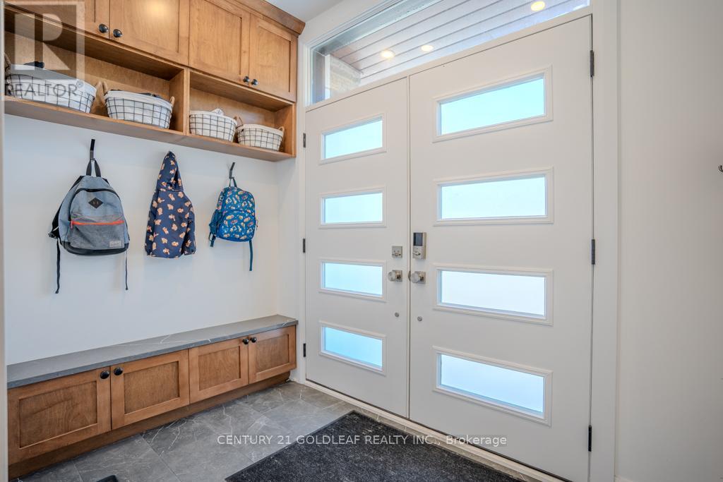 30 KING GEORGE STREET