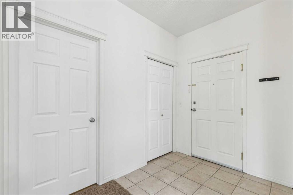 308, 20 Country Hills View NW