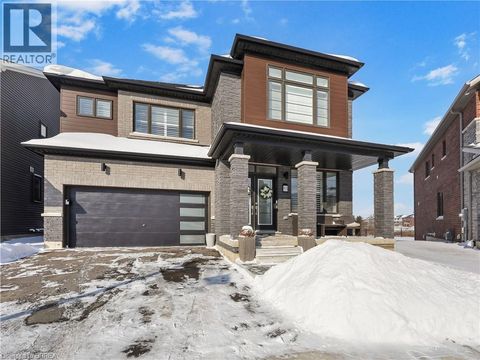 93 MONTEITH Drive Brantford ON N3T0V8