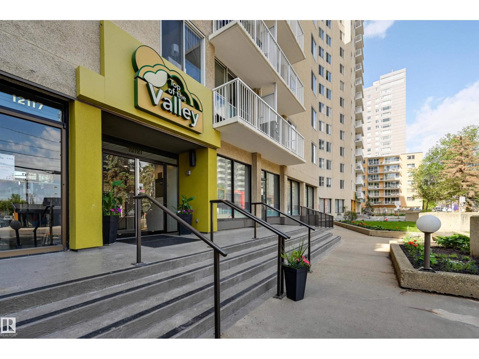 #1204 12121 JASPER AV NW
