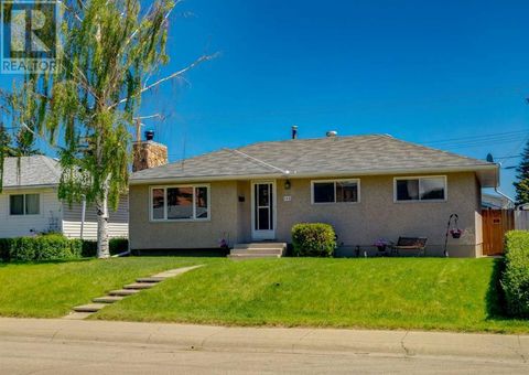 1532 45 Street SE Calgary AB T2A1N2