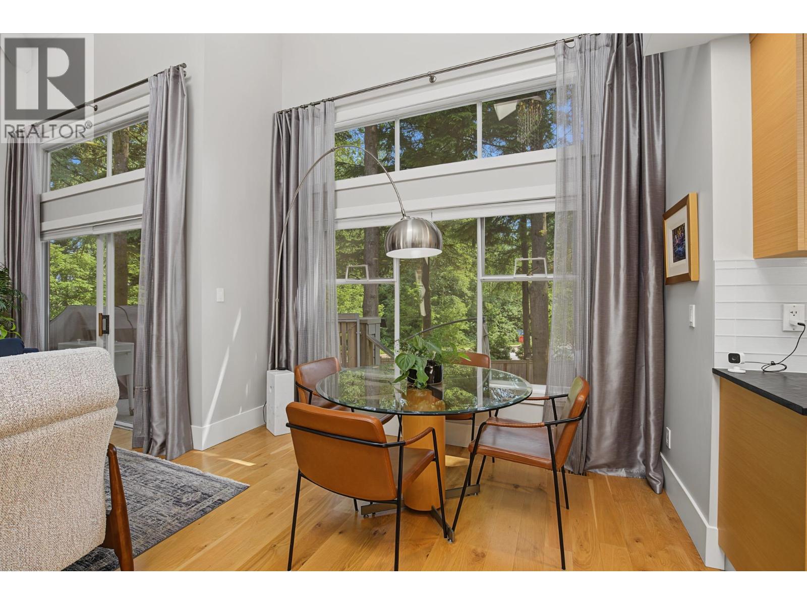 20 1900 INDIAN RIVER CRESCENT