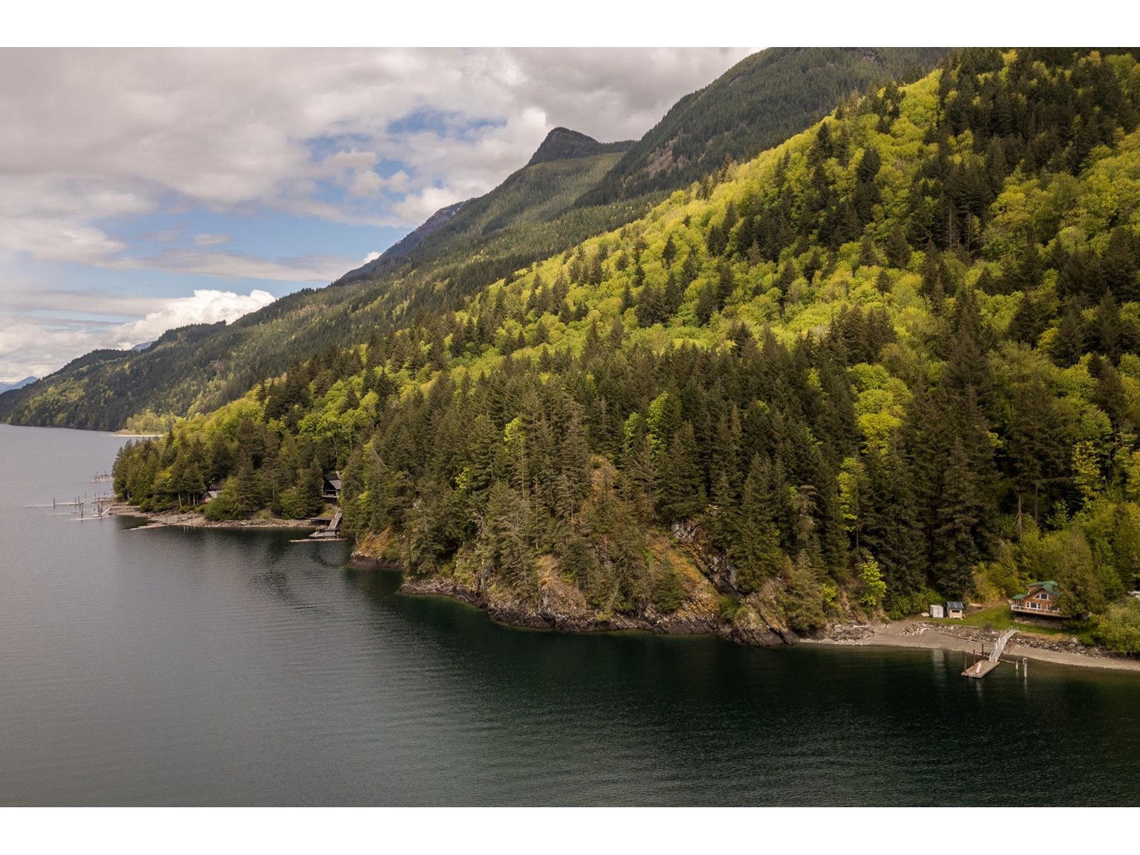 20960 CASCADE BAY|Harrison Lake