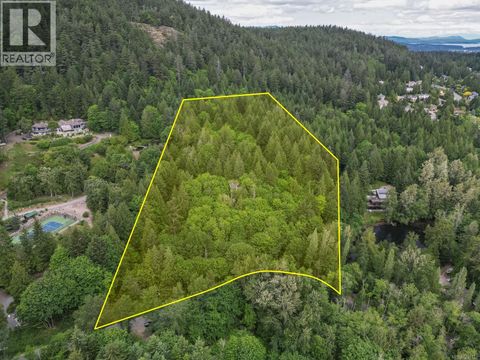 8278 Thomson Pl Central Saanich BC V8M1S1