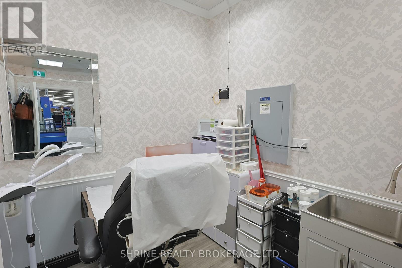 1280 FANSHAWE PARK ROAD W