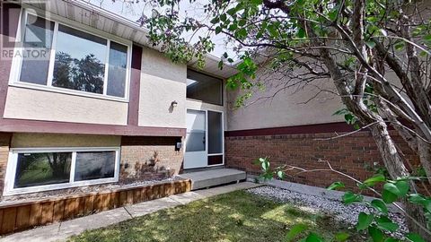 105 Fonda Court SE Calgary AB T2A6B5