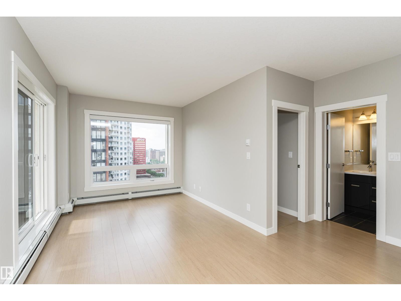 #1902 10410 102 AV NW