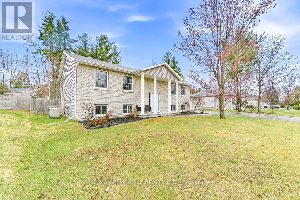 610 HUMMINGBIRD LANE