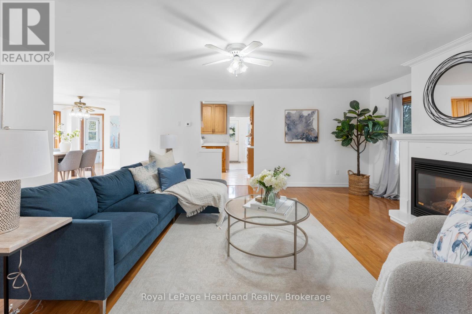 75587 ELLIOT STREET N