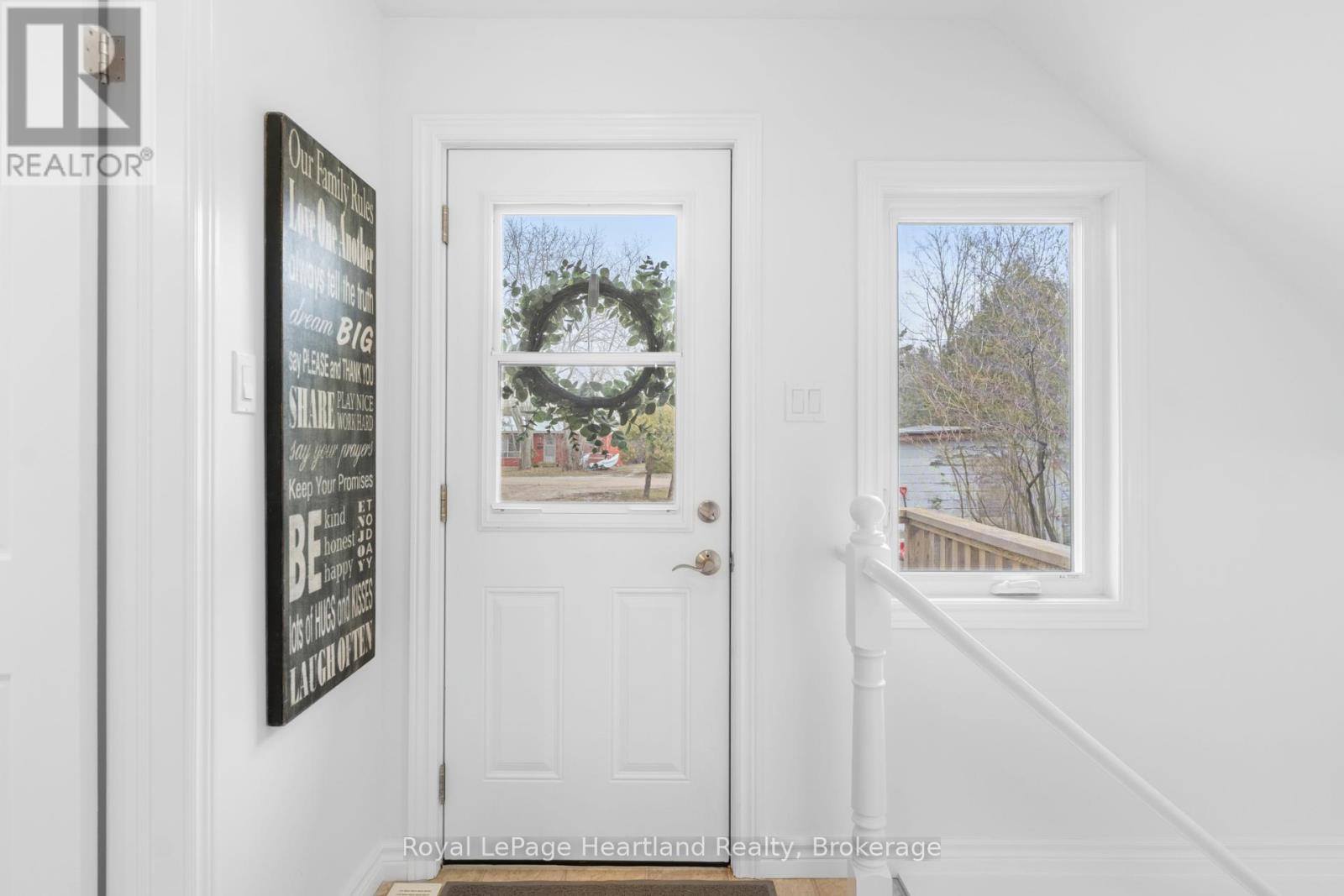 75587 ELLIOT STREET N