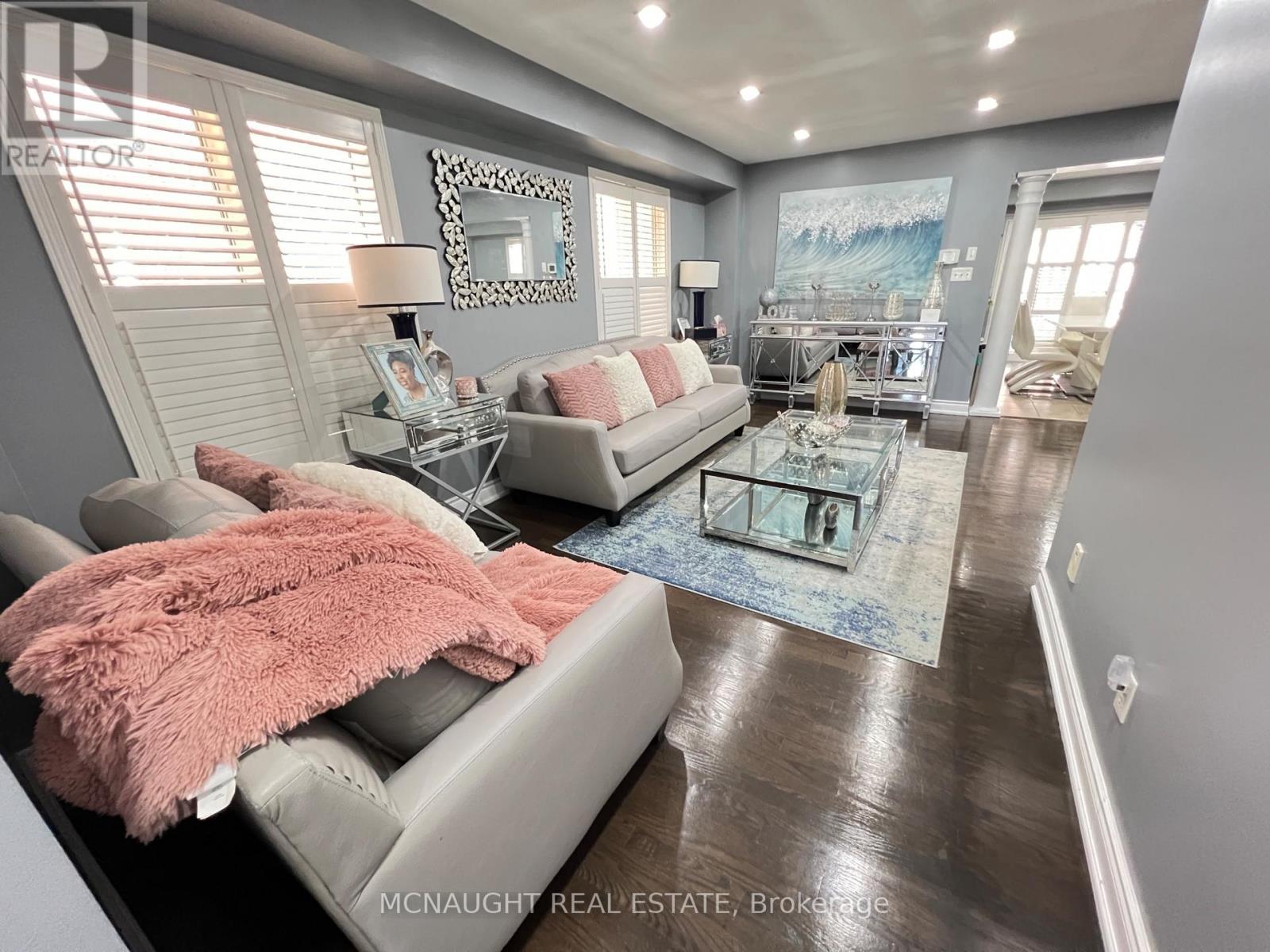 117 CROWN VICTORIA DRIVE