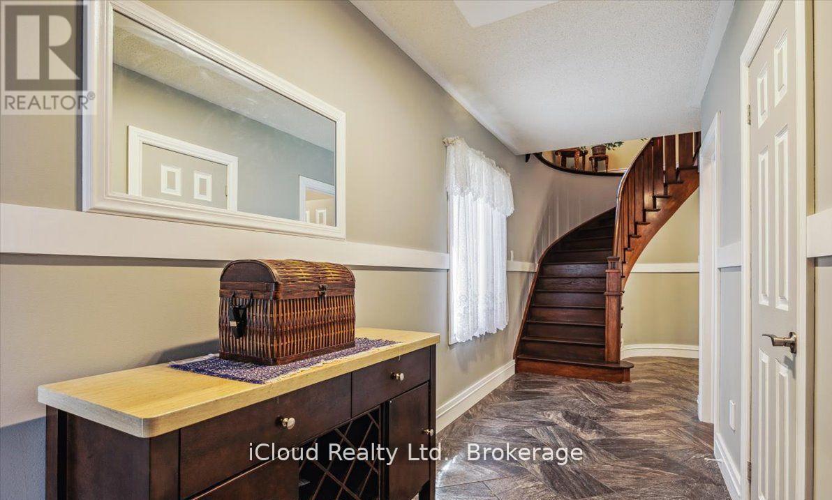 36 PACIFIC WIND CRESCENT