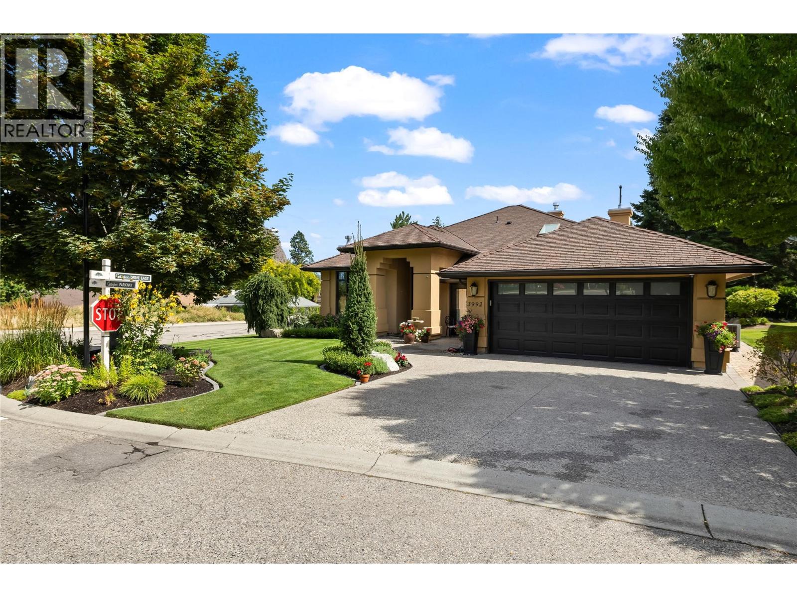 3992 Gallaghers Parkway