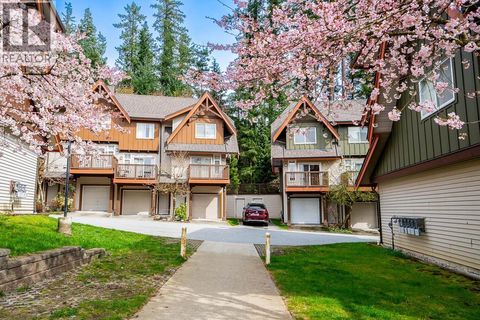 27 2000 PANORAMA DRIVE Port Moody BC V3H5J5