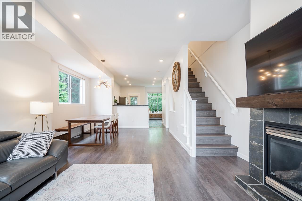 27 2000 PANORAMA DRIVE