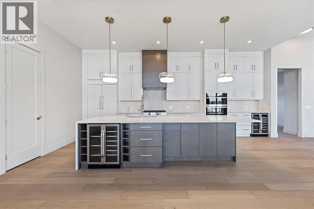 302, 140 Marina Cove SE