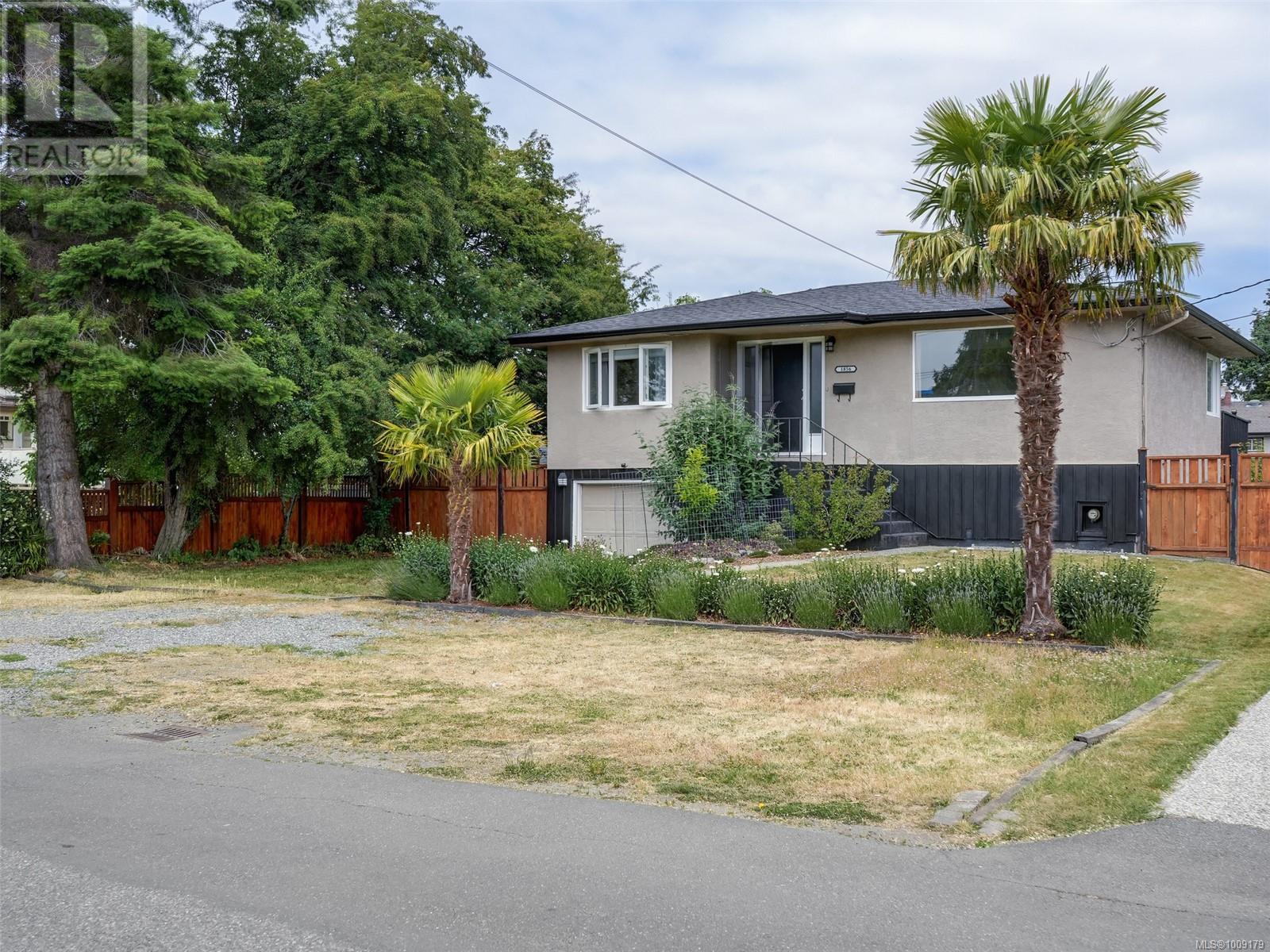 1856 Neil St
