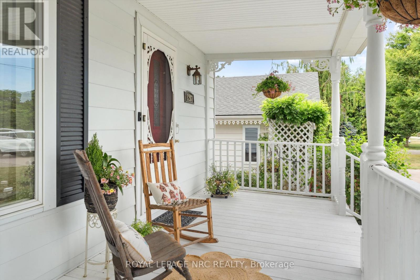 1287 THIRD STREET