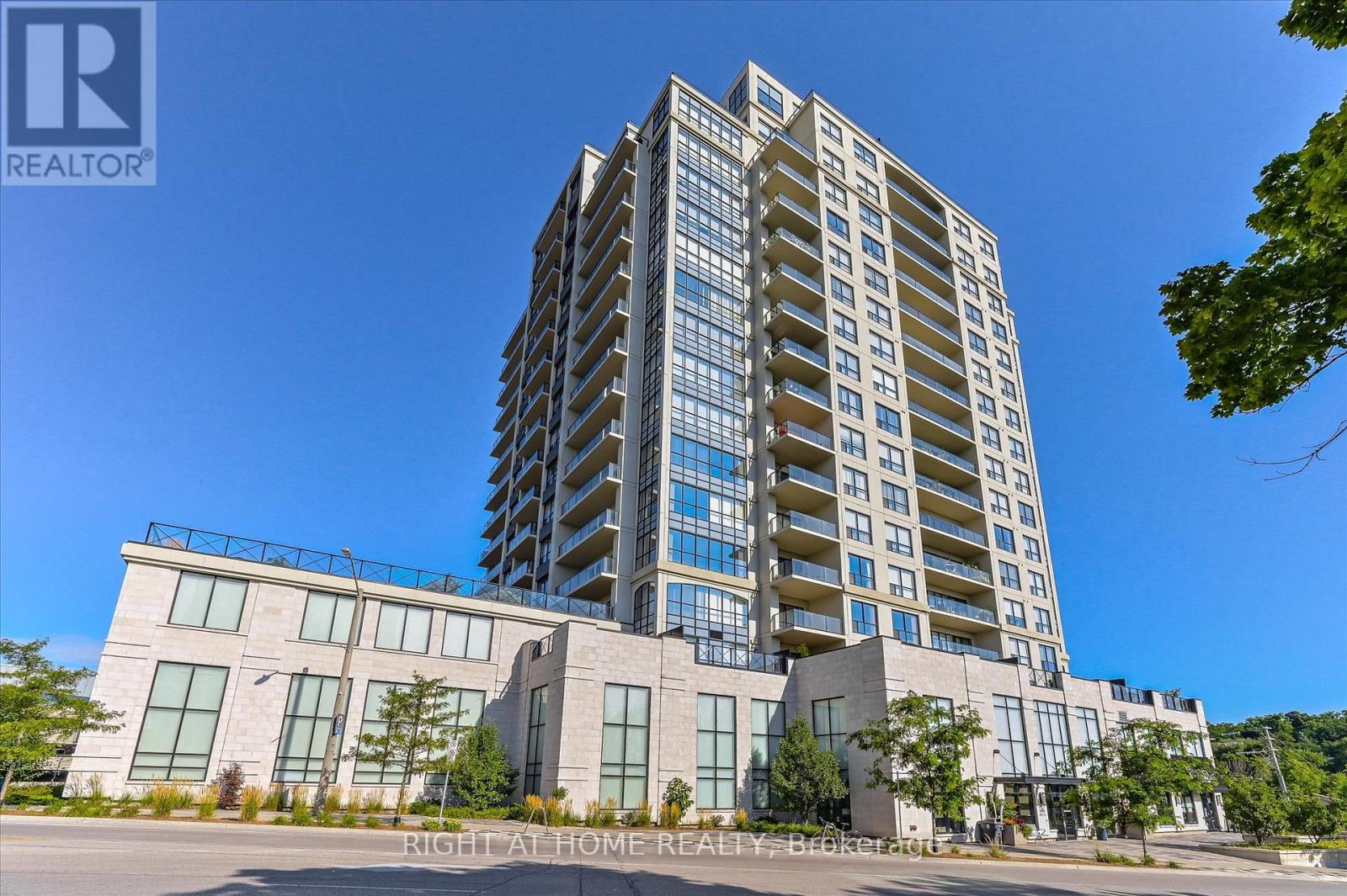 707 - 160 MACDONELL STREET