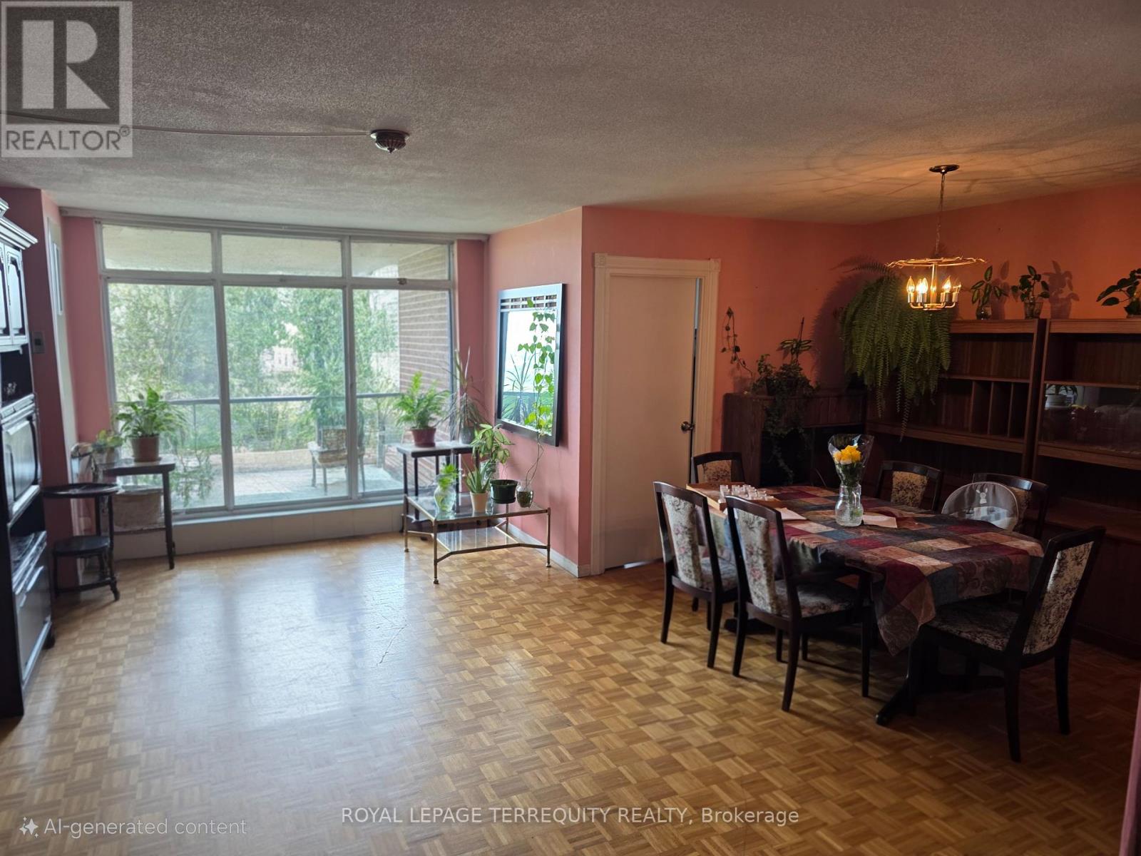 1810 - 85 EMMETT AVENUE