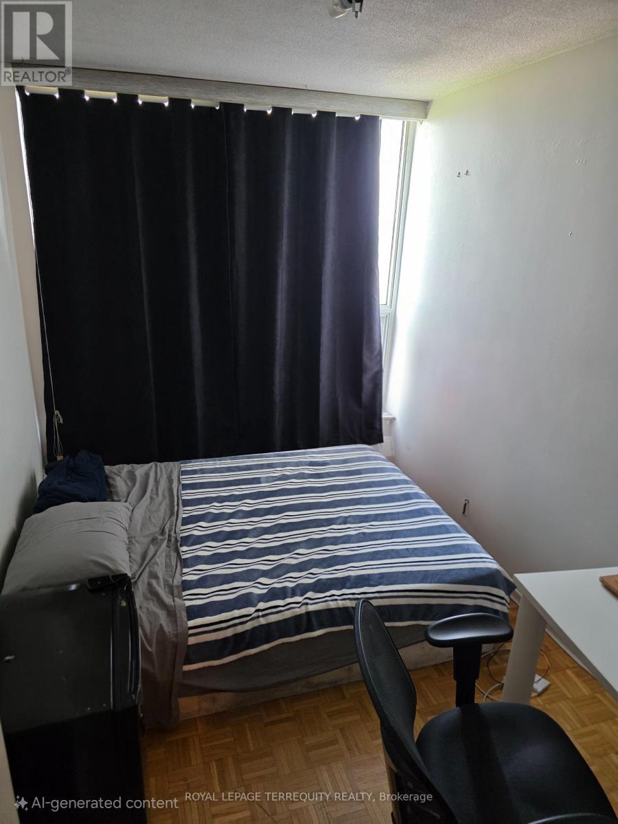 1810 - 85 EMMETT AVENUE