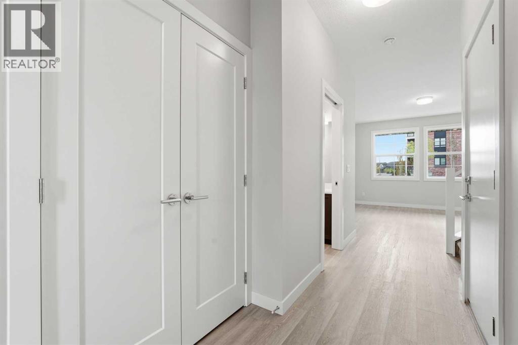 902, 201 Cooperswood Green SW