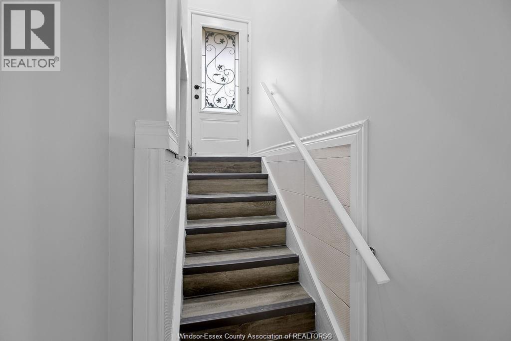 1226 DUFFERIN Unit# LOWER