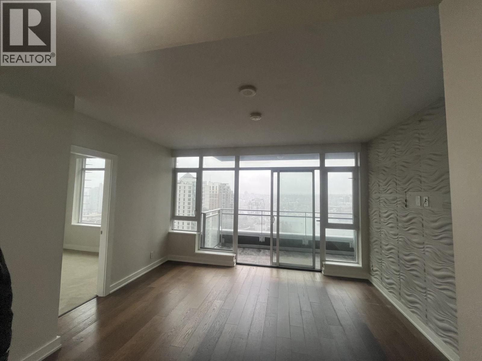 2806 1372 SEYMOUR STREET