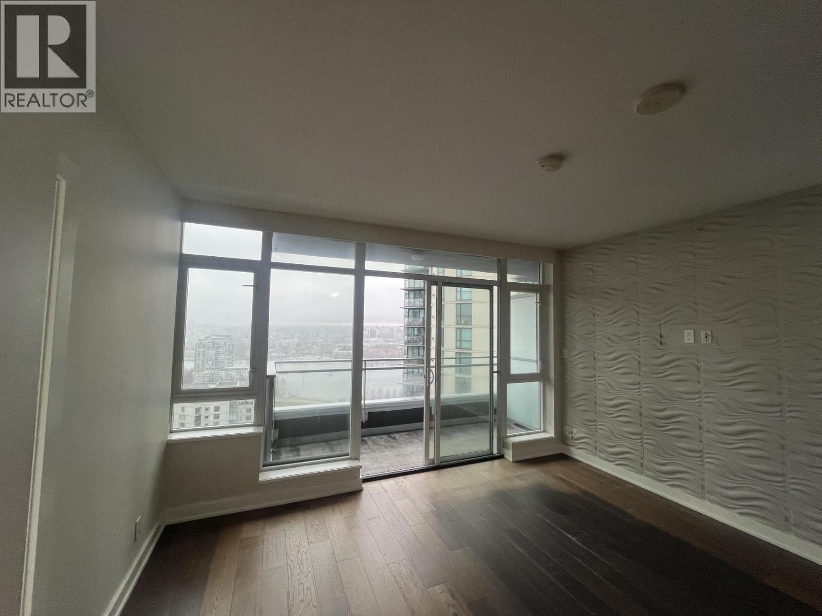 2806 1372 SEYMOUR STREET