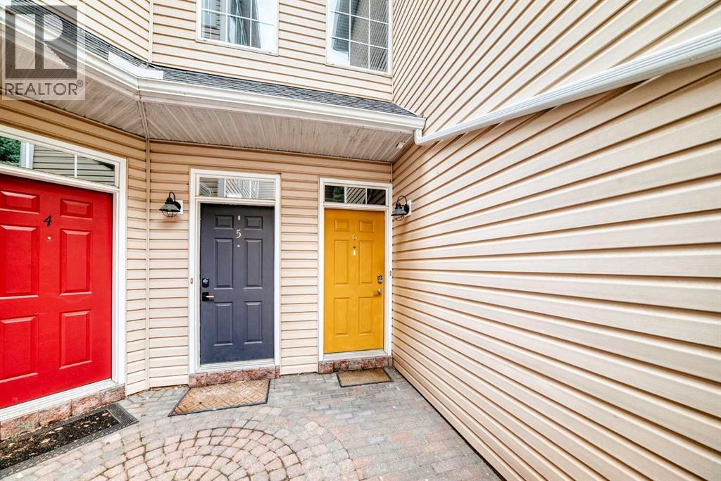 6, 1212 12 Street SW