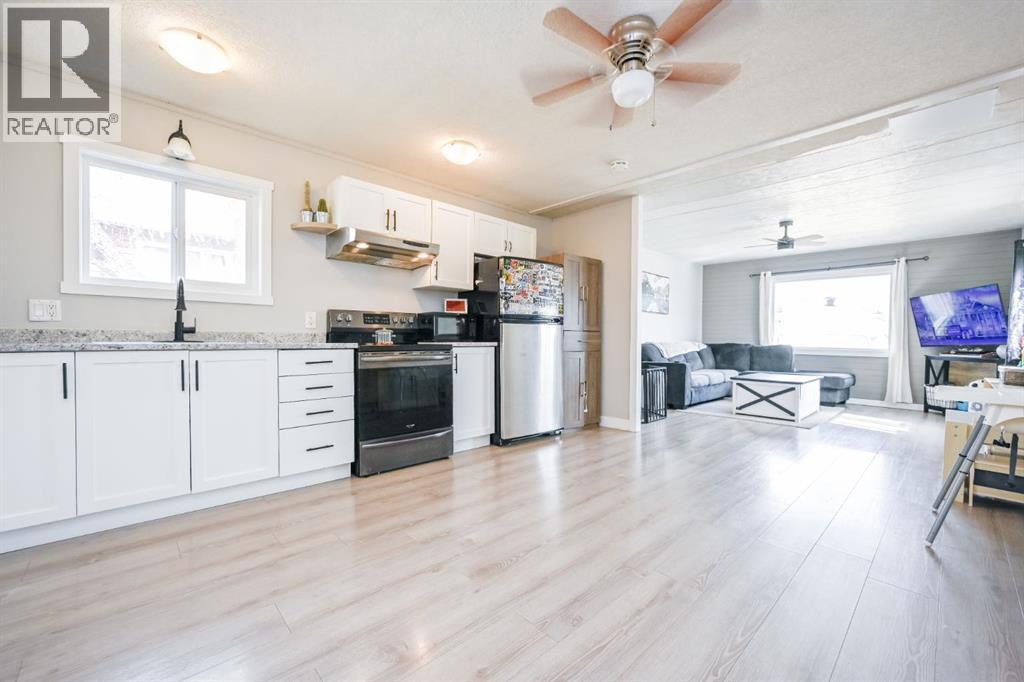 29, 55011 714 Township