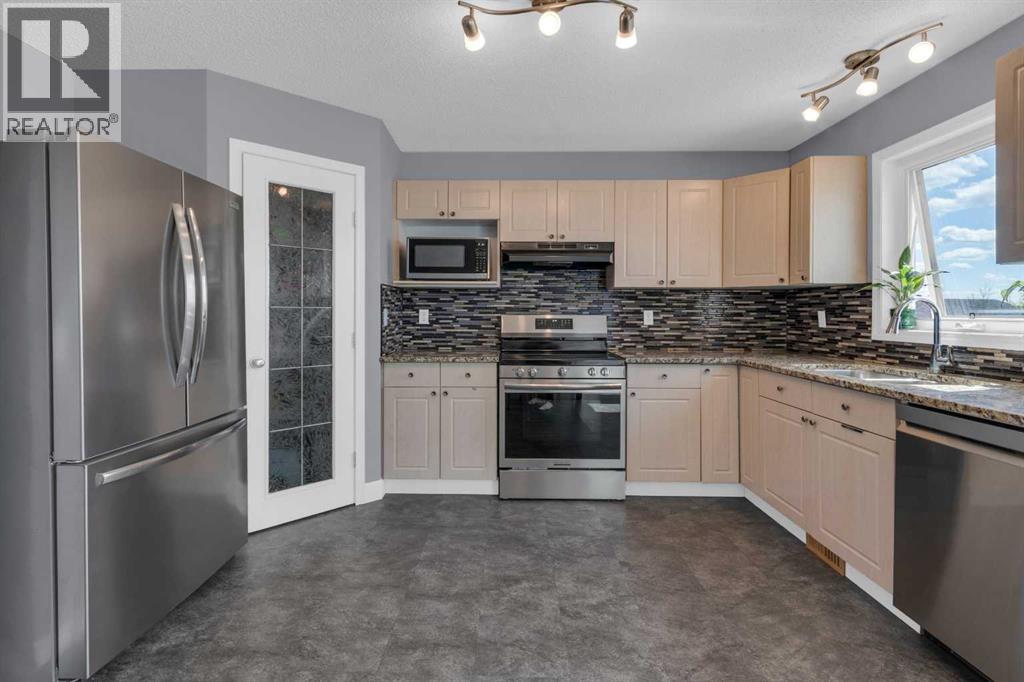 111 Arbour Meadows Close NW