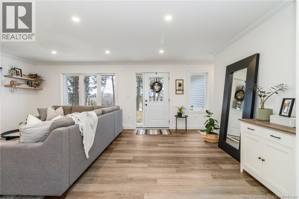 208 Crocks Point Road