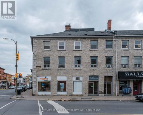 UNIT #4 - 159 WELLINGTON STREET Kingston (Central City East) ON K7L3E1
