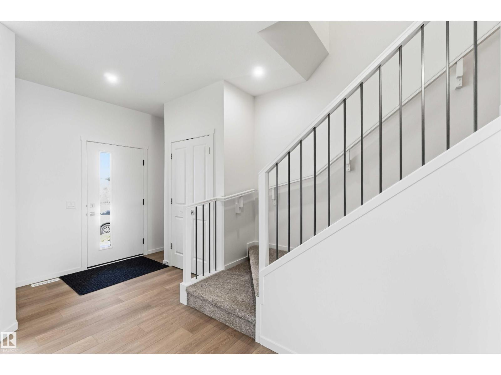223 157 AV NE NE