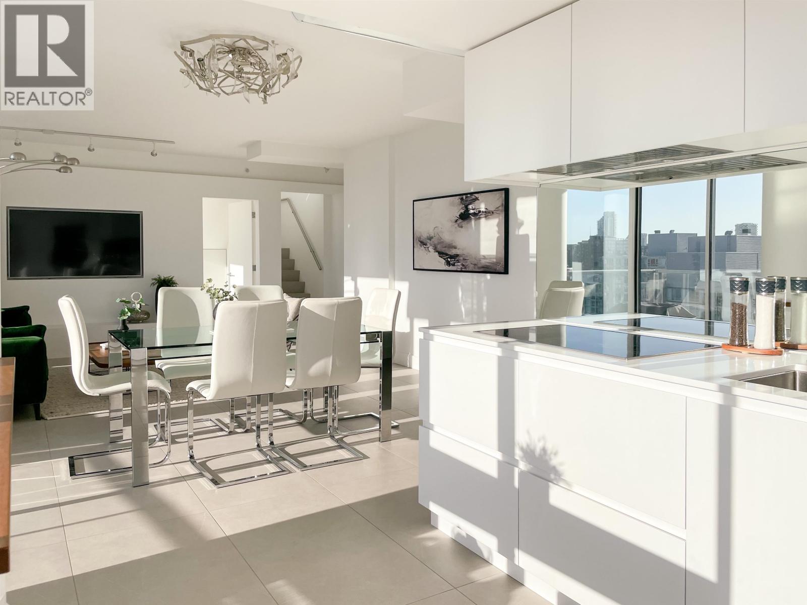 3703 689 ABBOTT STREET