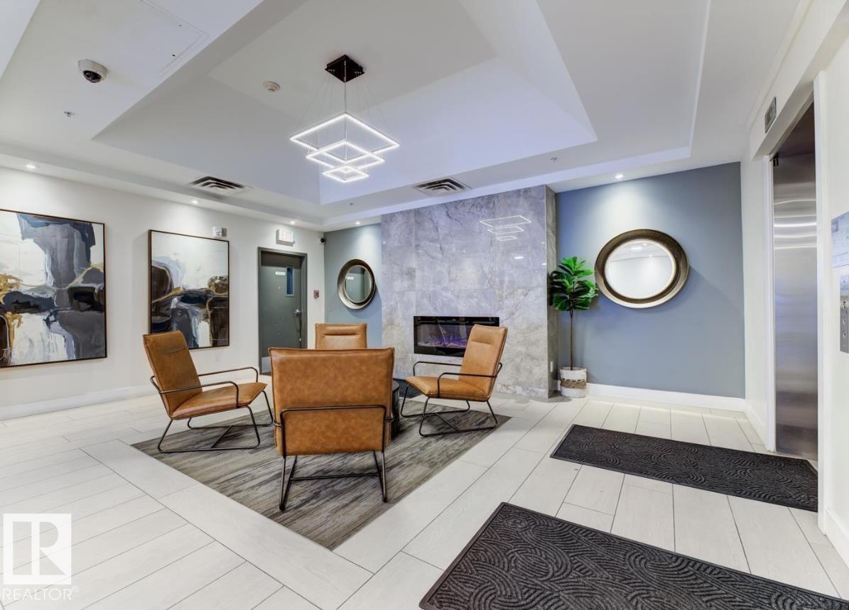 #1402 10909 103 AV NW