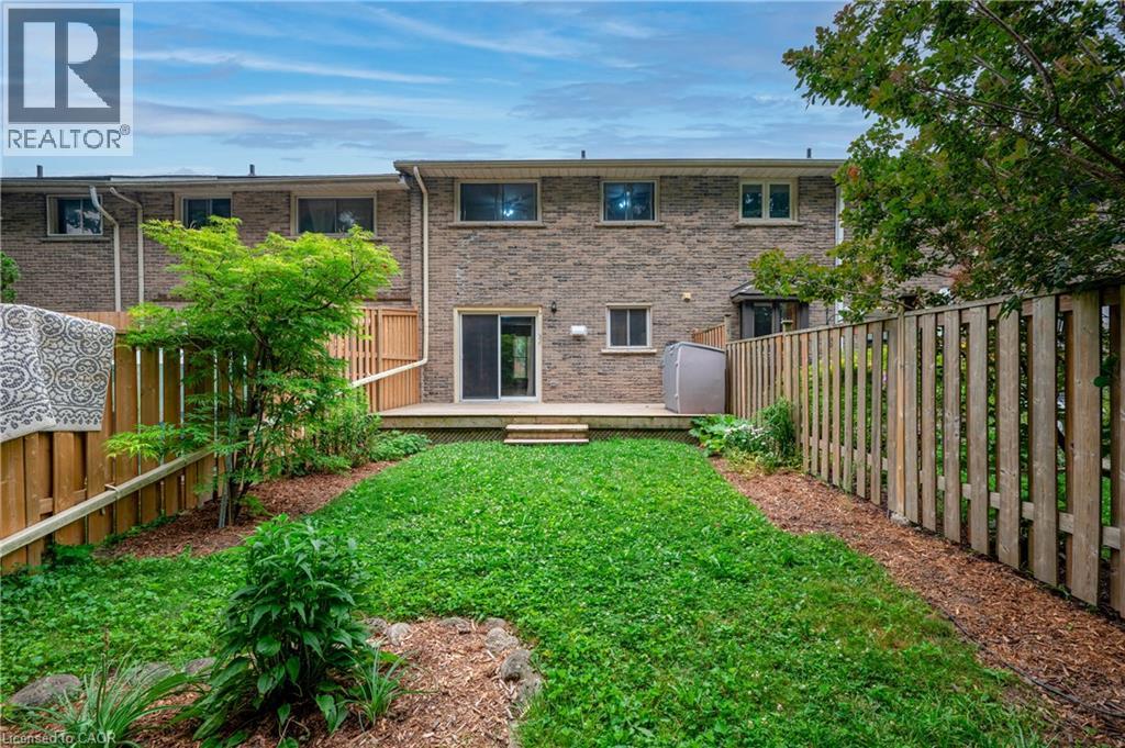 18 RALGREEN Crescent