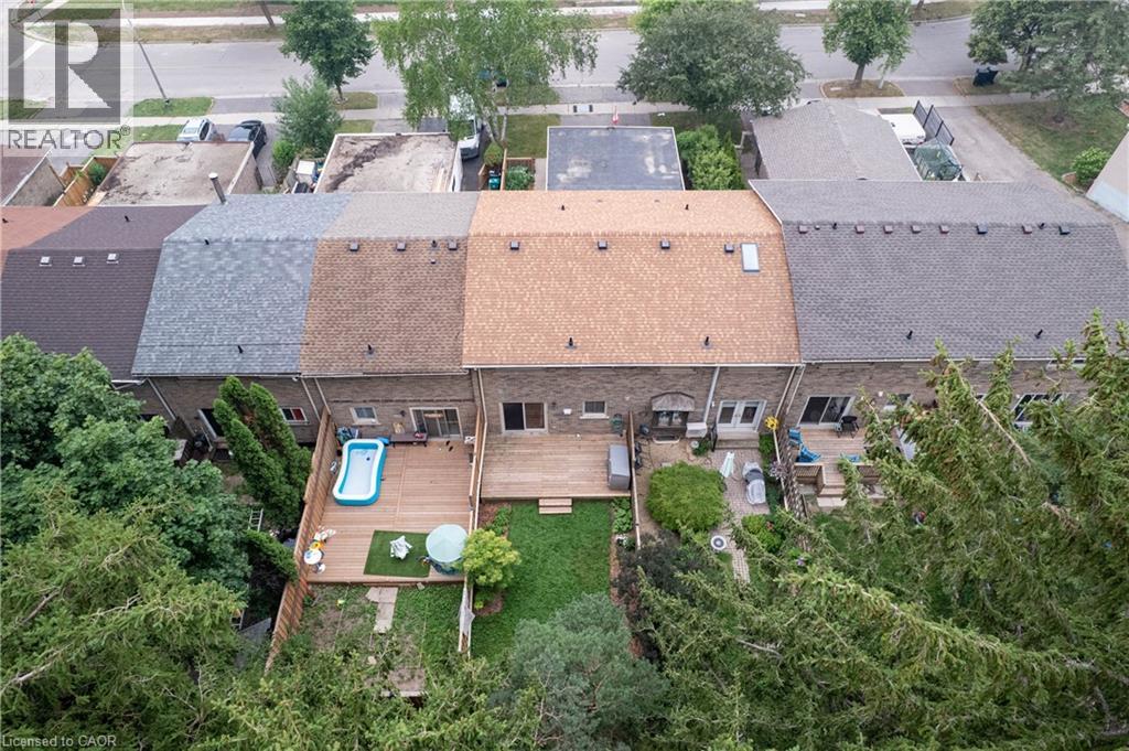 18 RALGREEN Crescent