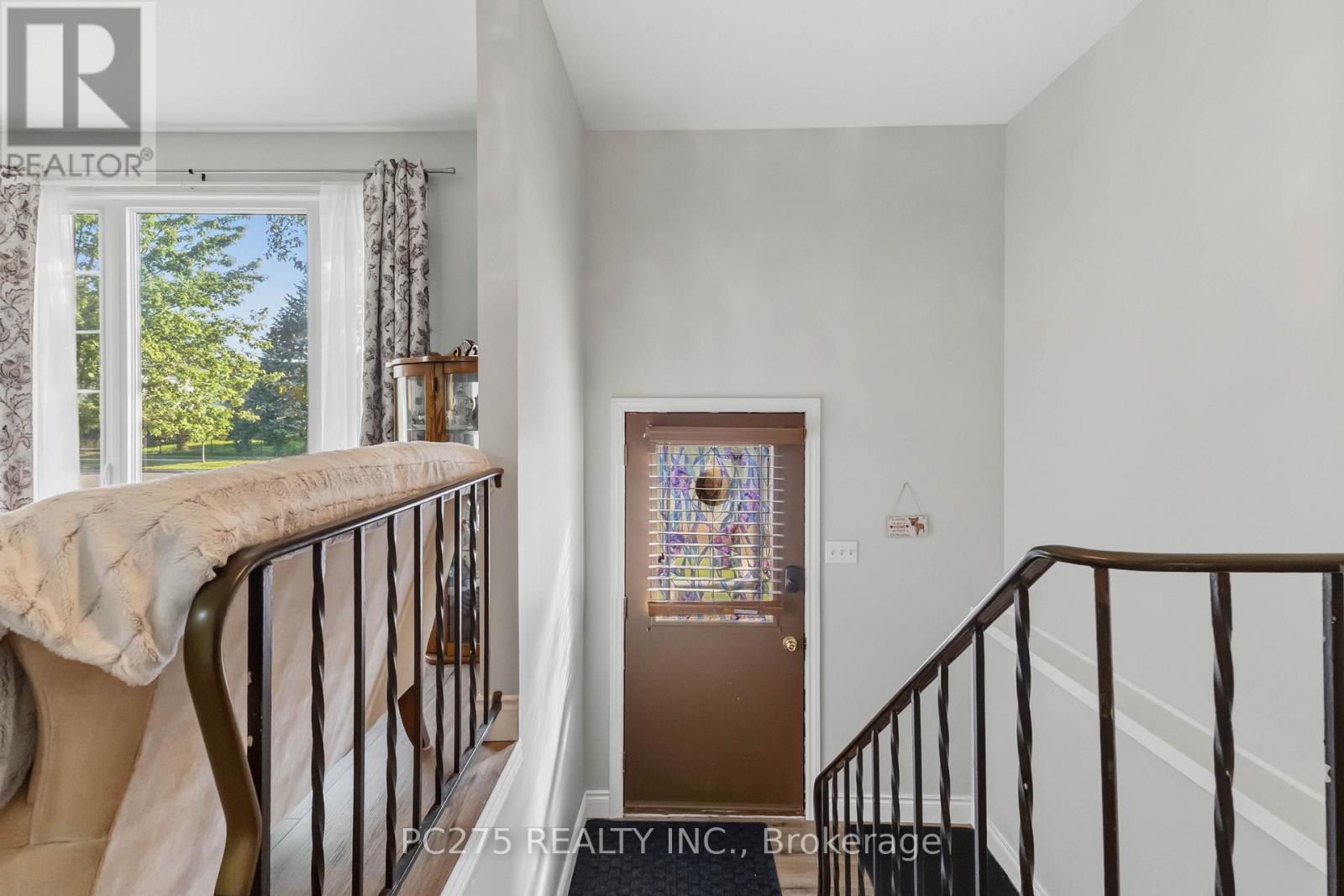 615 DEVERON CRESCENT