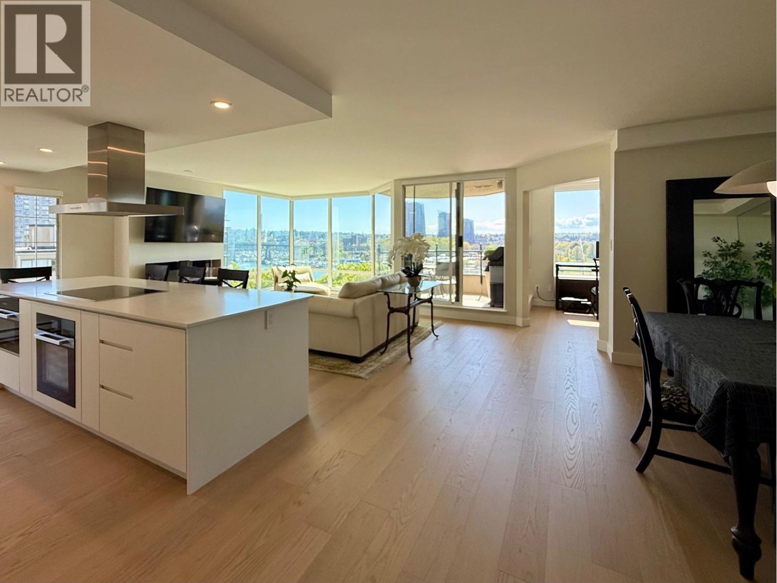 901 1311 BEACH AVENUE