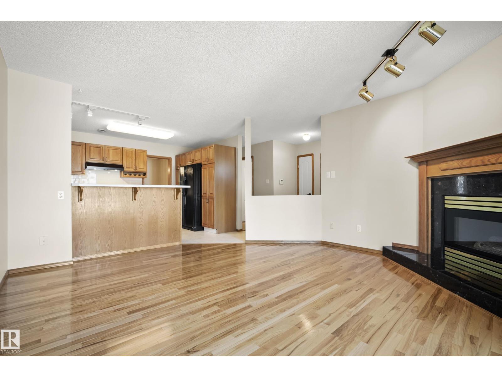 10014 97 AV NW
