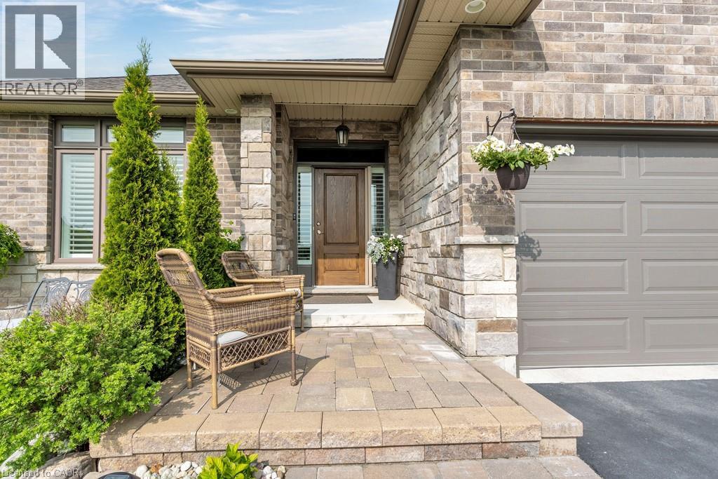 100 TAMARACK Boulevard