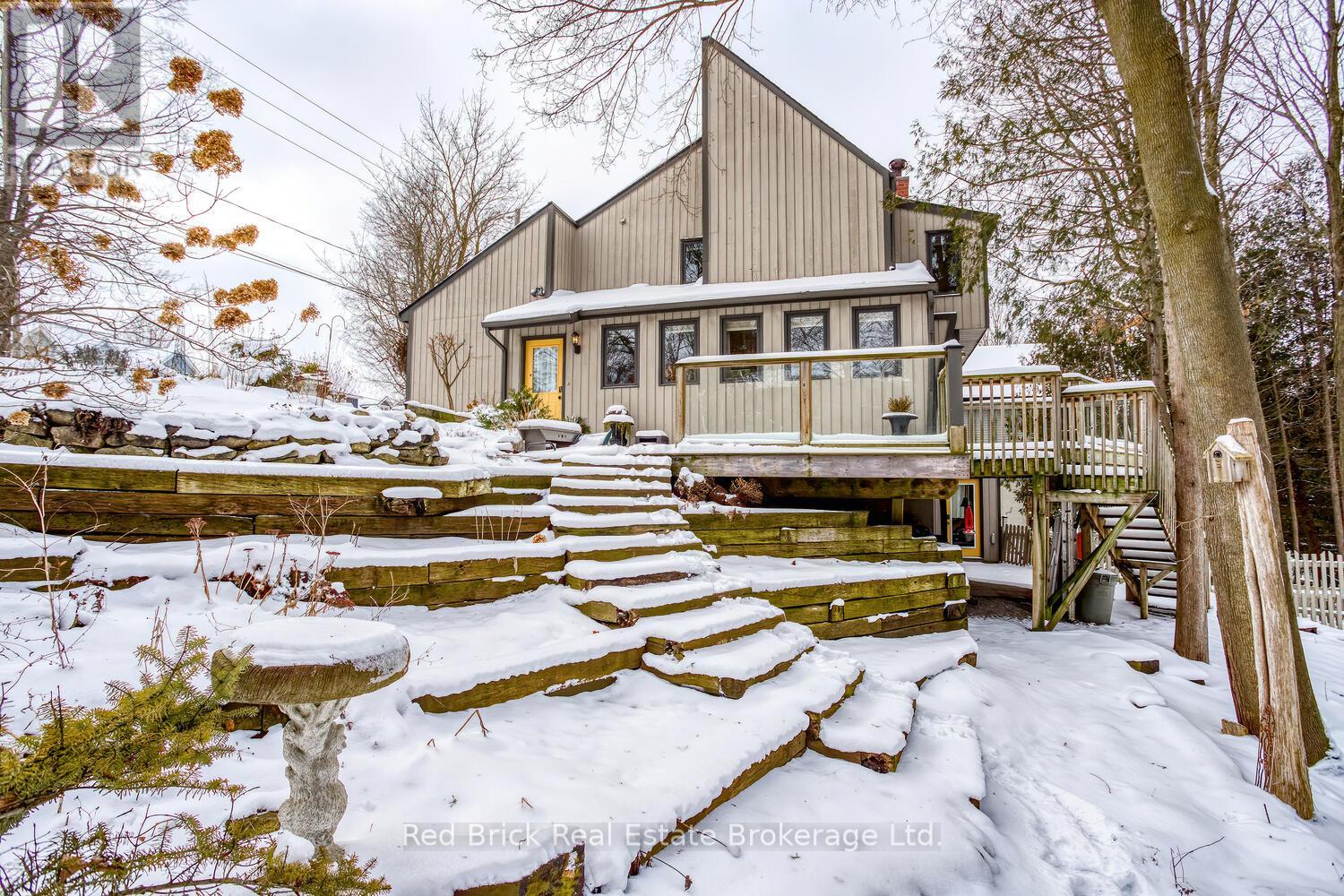 68 MCNAB STREET E